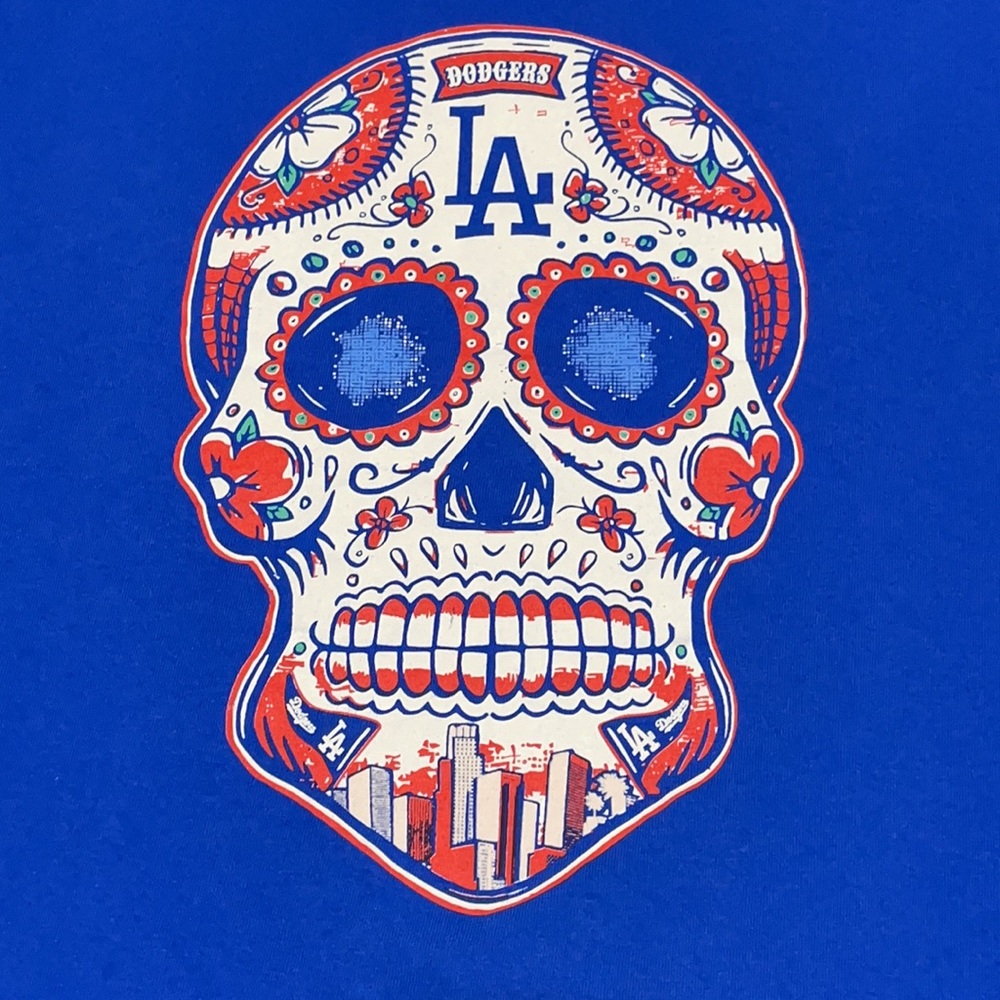 LA Dodges Skull 💀 Tee 🔥
